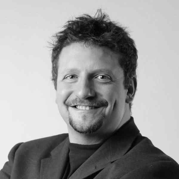 https://poruncafe.com/wp-content/uploads/2017/11/speaker-4.jpg